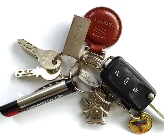 Jaka moc lampy LED do garażu?