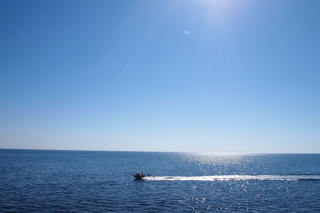 Jak wyprowadzić kabel na zewnątrz? Jak wyprowadzić kabel na zewnątrz?