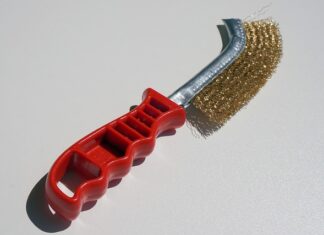 Jak usunąć rdzę z nadkola?