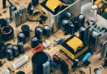 Jaki rezystor do diody 3v na 12V?