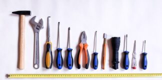 Jak naprawić urwany tłumik?