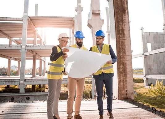 Czy budowa stacji ładowania wymaga pozwolenia na budowę?