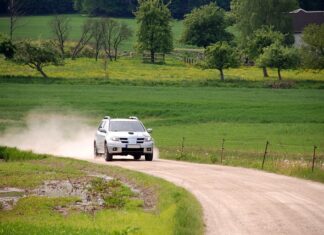 Co oznacza nazwa Outlander?