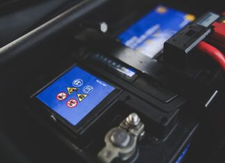 Ile kosztuje bateria do samochodu hybrydowego?