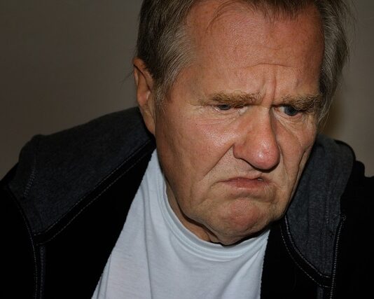 Czym najlepiej Szlifować styropian?