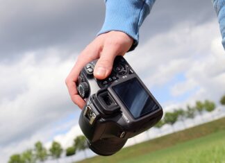 Dlaczego strzela mi w biodrze?