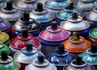 Jaką głębokość puszek elektrycznych?