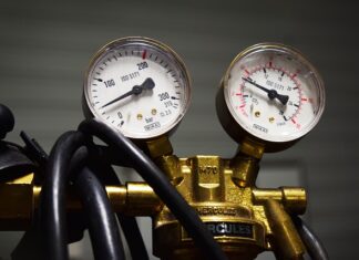 Ile oleju wchodzi do reduktora?