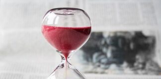 Po jakim czasie docierać gładź na mokro?