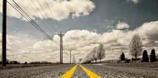 Jak powinna być oznakowana przyczepa?