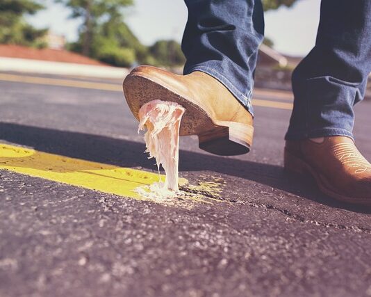 Jaki klej do owiewek?