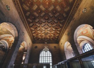 Z czego można zrobić sufit w garażu? Z czego można zrobić sufit w garażu?