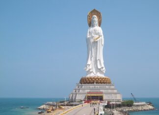 Z czego cokół w garażu?