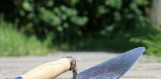 Co najpierw szpachla czy grunt?