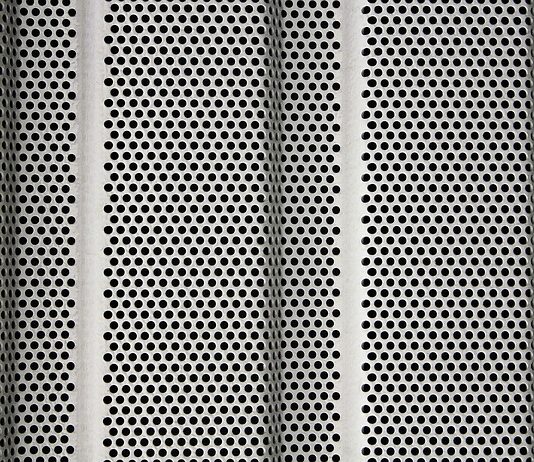 Jaka blacha na dno przyczepy?