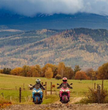 Dlaczego każda motocyklistka powinna mieć bieliznę motocyklową w swojej garderobie? Dlaczego każda motocyklistka powinna mieć bieliznę motocyklową w swojej garderobie